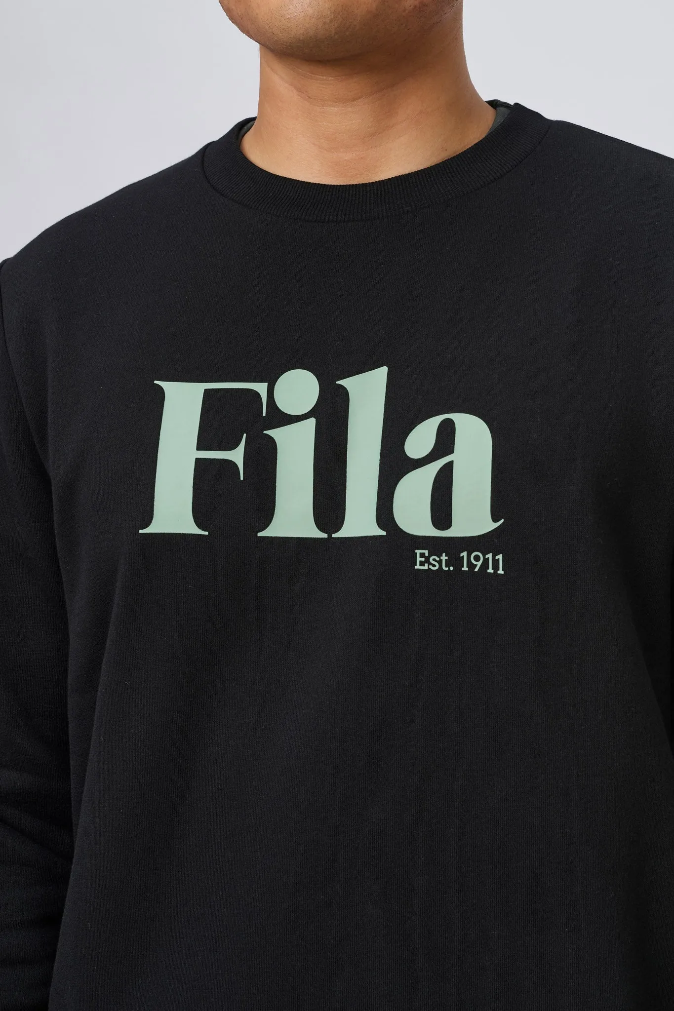 FILA MEN'S JAMIE BLACK CREW SWEATSHIRT