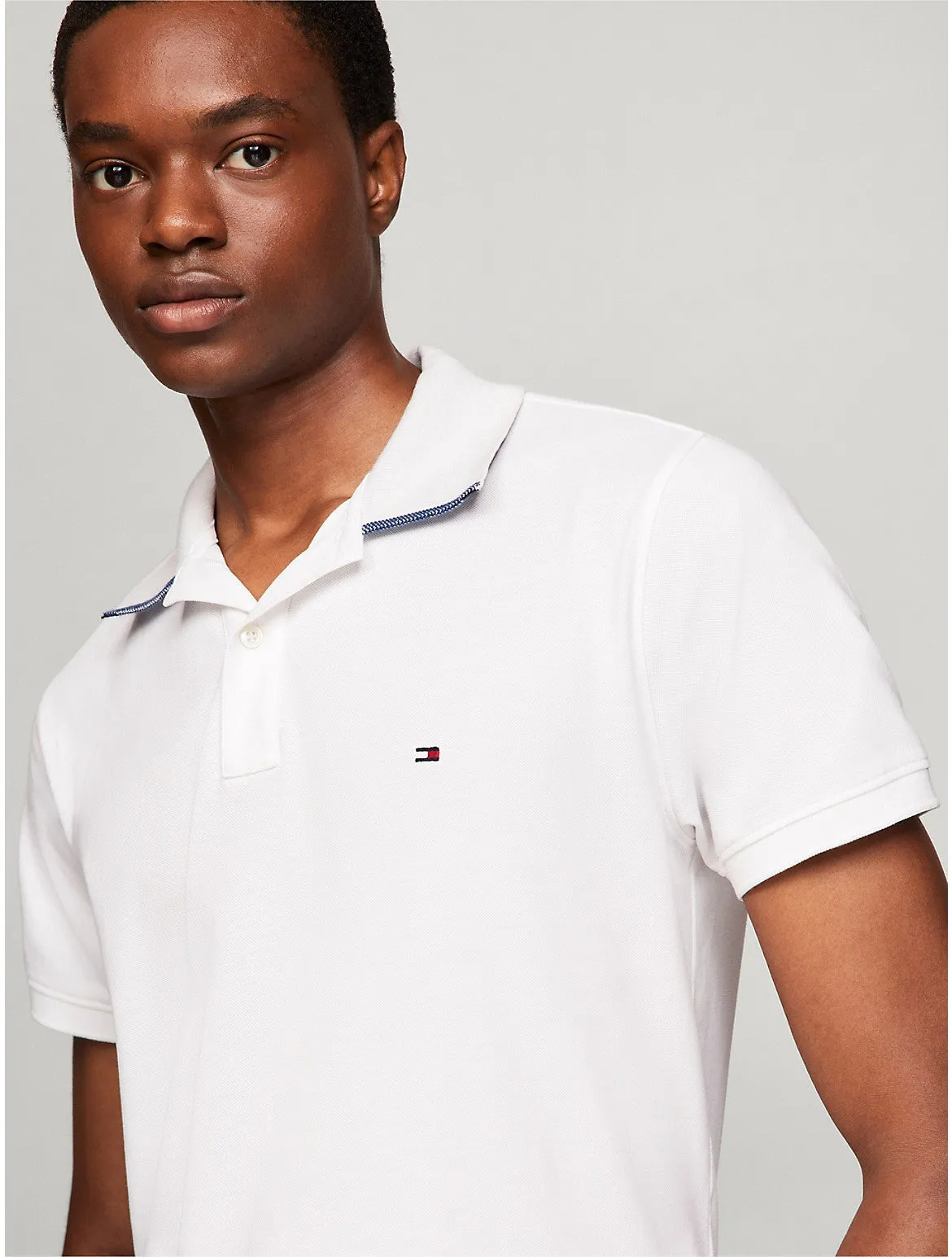 Tommy Hilfiger Men's Under Collar Tipped Regular Fit Polo